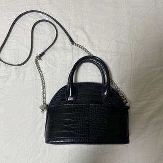 ザラ(ZARA)の【値下げしました！】 ZARA ショルダーバッグ(ショルダーバッグ)