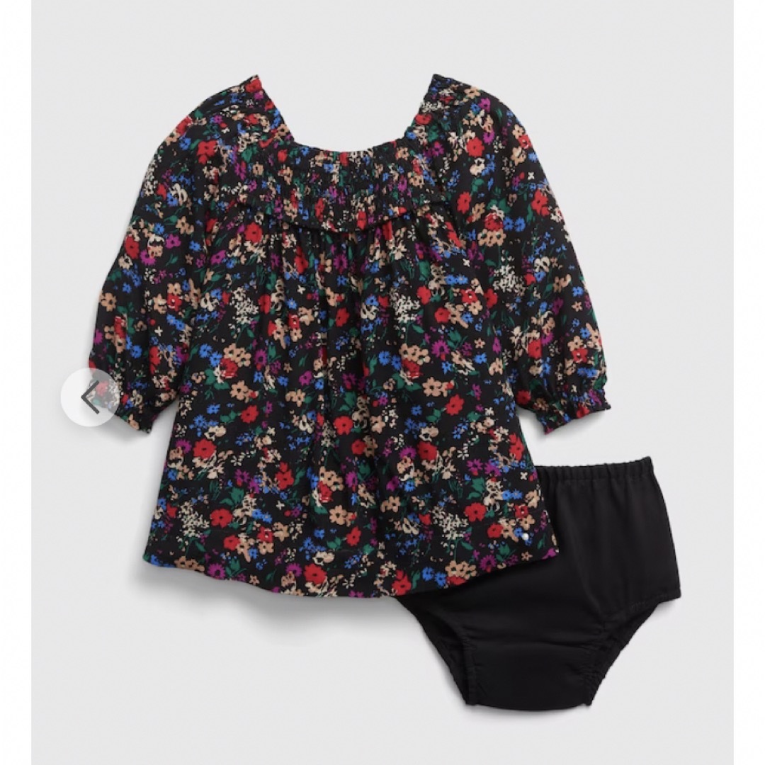 babyGAP(ベビーギャップ)のGAP スモックフローラルワンピース オムツカバーセット 90cm キッズ/ベビー/マタニティのキッズ服女の子用(90cm~)(ワンピース)の商品写真