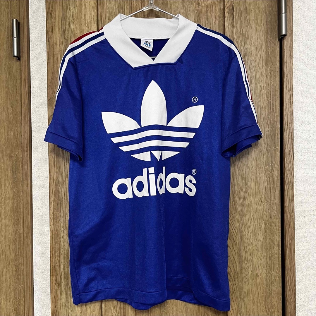 adidas サッカー　プラシャツ