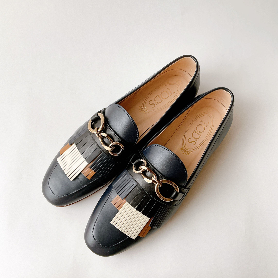 TOD'S(トッズ)の【美品】Tod’s ローファー◇36.5 23.5cm トッズ　フラットシューズ レディースの靴/シューズ(ローファー/革靴)の商品写真