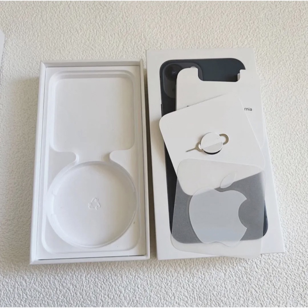 Apple(アップル)のiPhone13  iPhone13mini  空箱　2個セット スマホ/家電/カメラのスマホアクセサリー(iPhoneケース)の商品写真
