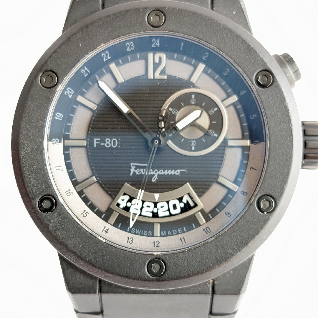 定価19万 箱付き フェラガモ Ferragamo カーボン メンズ腕時計
