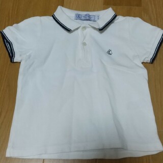 プチバトー(PETIT BATEAU)のプチバトー  ポロシャツ ホワイト 24m(Tシャツ/カットソー)