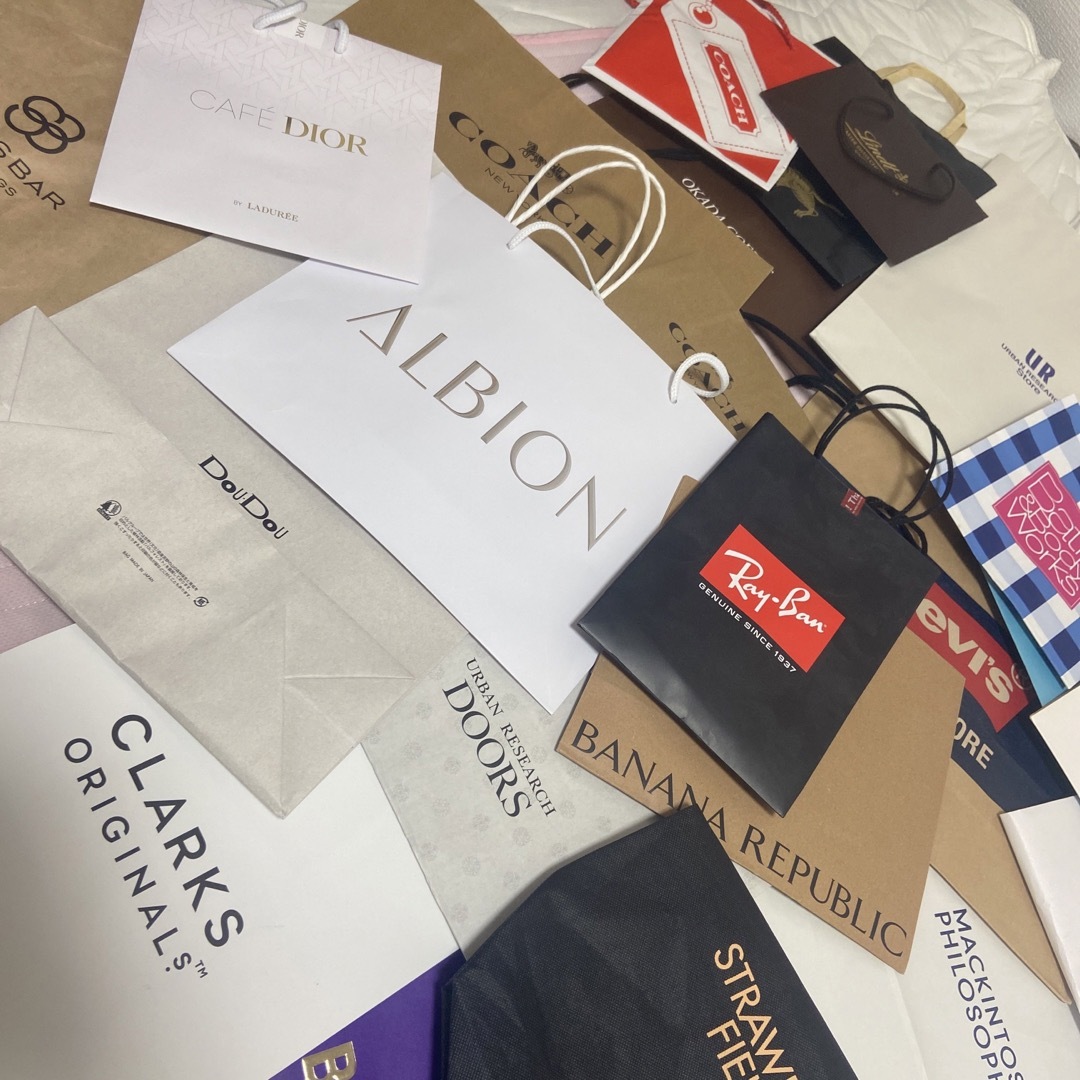 Dior(ディオール)のブランドショッパー　42枚まとめ売り レディースのバッグ(ショップ袋)の商品写真