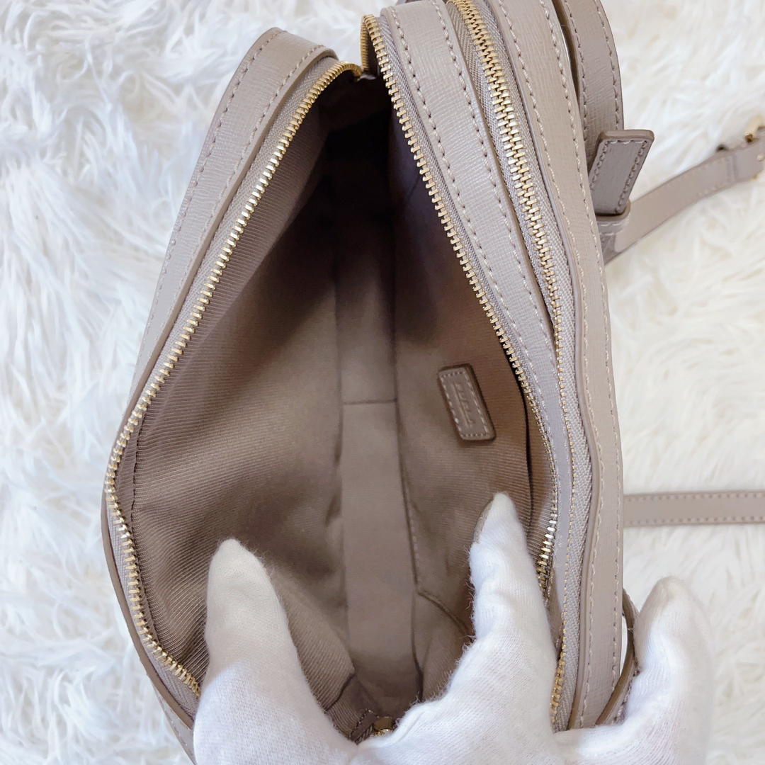 Furla - ✨極美品✨未使用級✨フルラ リリー ショルダーバッグ カメラ
