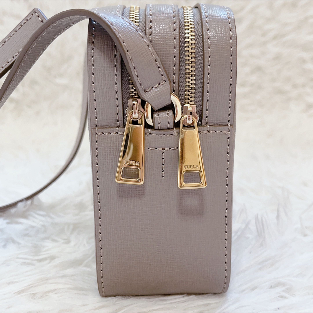 Furla - ✨極美品✨未使用級✨フルラ リリー ショルダーバッグ カメラ