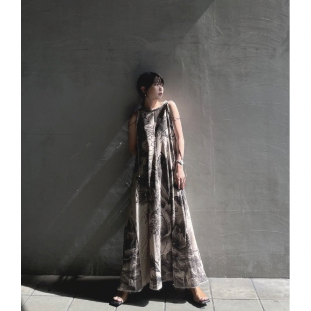 KEITAMARUYAMA × AMERI VOLUME FLARE DRESS