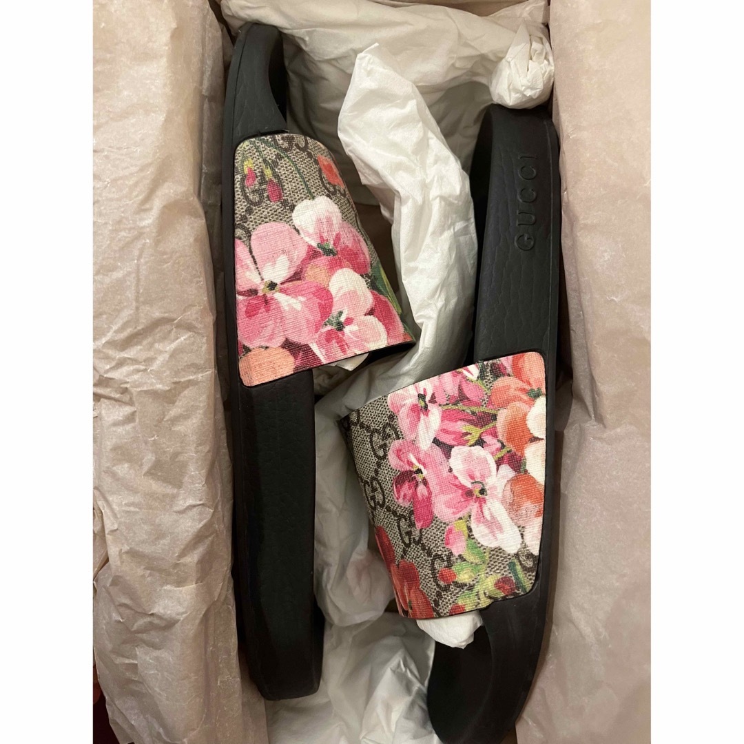 Gucci(グッチ)のグッチ GUCCI スライドサンダル GG  ブルームス　花柄 箱付 レディースの靴/シューズ(サンダル)の商品写真