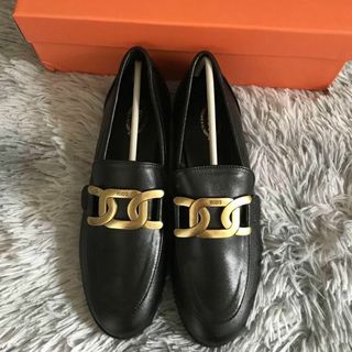 トッズ ローファー/革靴(レディース)の通販 900点以上 | TOD'Sの