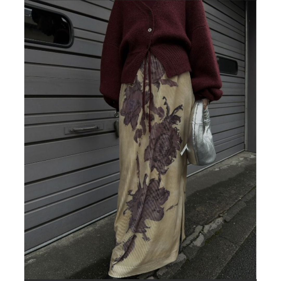 値下げ中　DRY FLOWER VELOUR SKIRT Mサイズ　ブラック