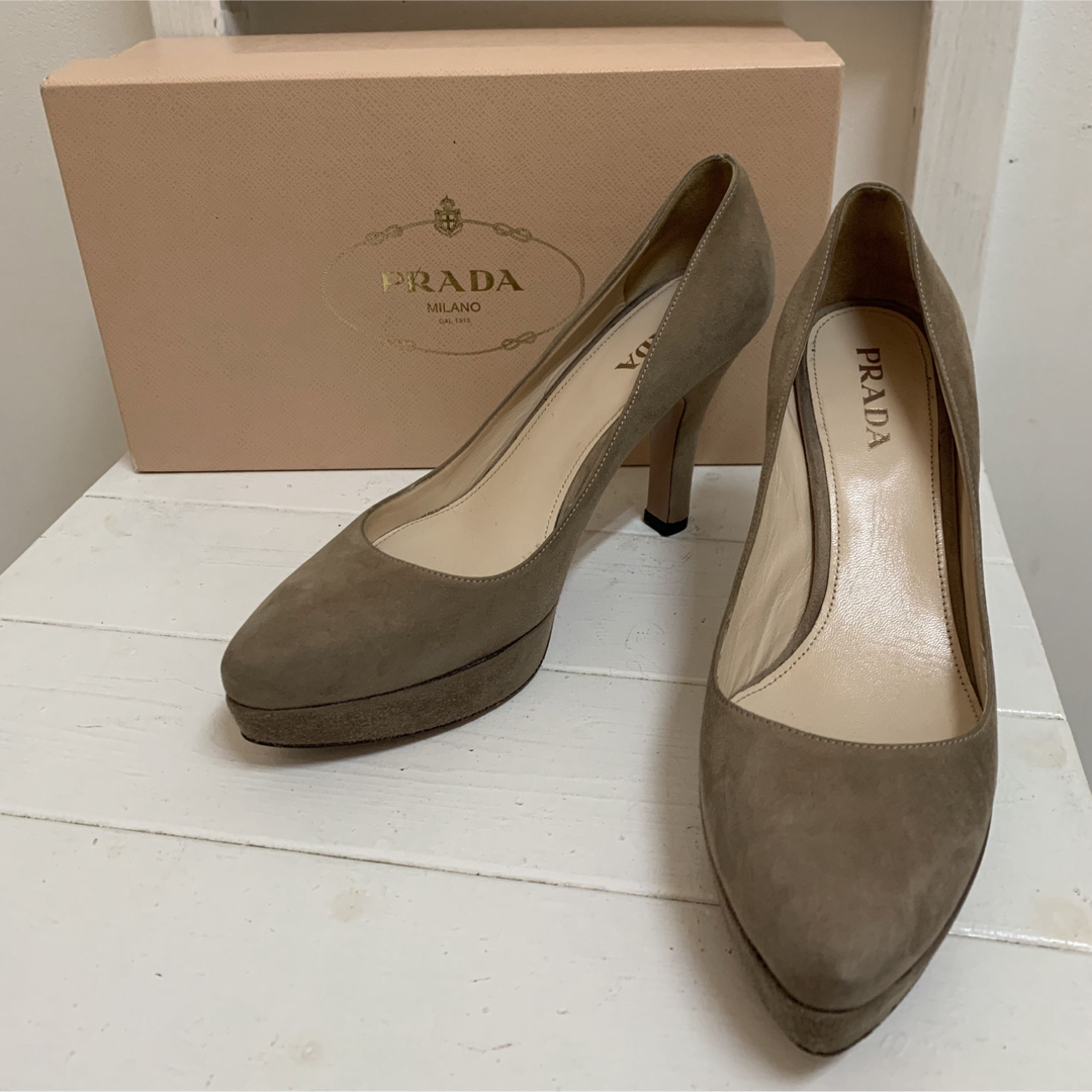 プラダ　PRADA　ベージュ　ヒール　パンプスフォーマル