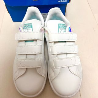 アディダス(adidas)の新品！adidas STAN SMITHキッズ　スニーカー(スニーカー)