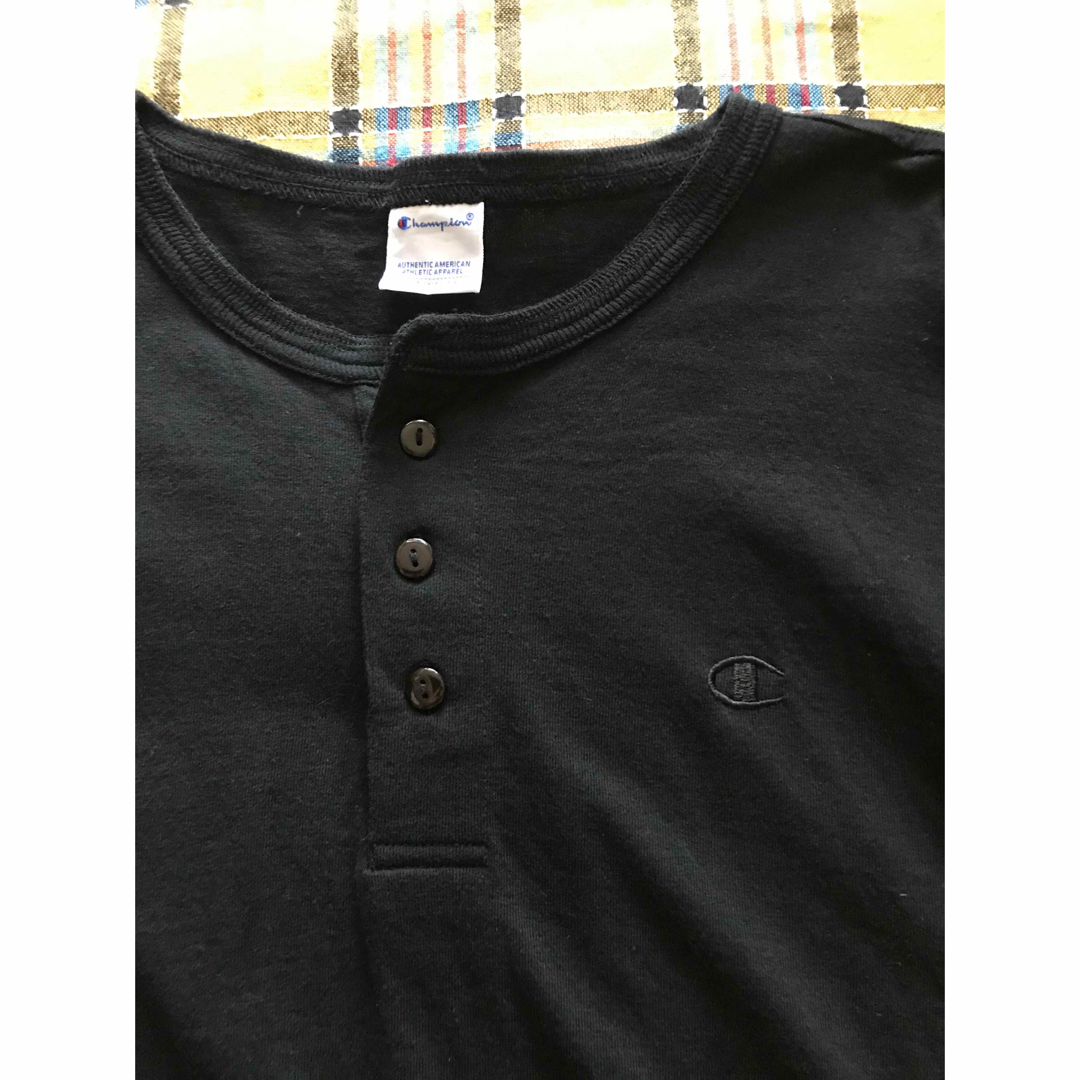 Champion(チャンピオン)の専用champion×WONDA 刺繍ロゴ　ヘンリーネック　ロングTシャツ  メンズのトップス(Tシャツ/カットソー(七分/長袖))の商品写真