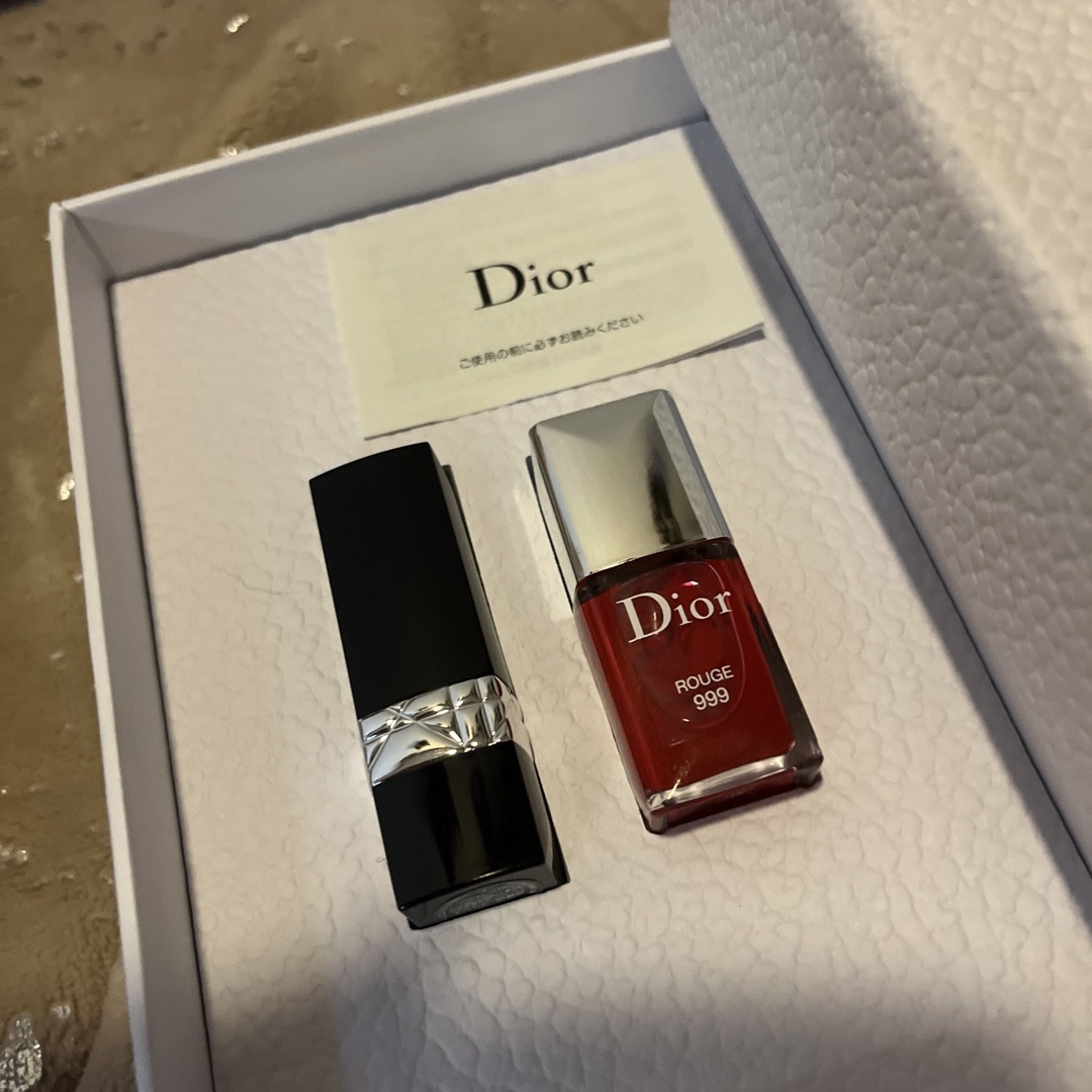 Dior(ディオール)の新品　Dior ミニサイズ　【999】 コスメ/美容のベースメイク/化粧品(口紅)の商品写真