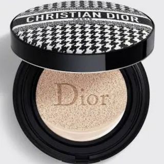 ディオール(Dior)の最終値下げ！！ディオールスキンフォーエバーグロウクッション限定パッケージ！！(ファンデーション)