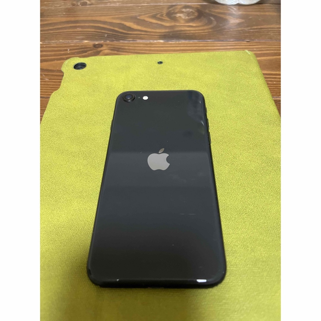 iPhone SE2（第2世代）64GB ブラック