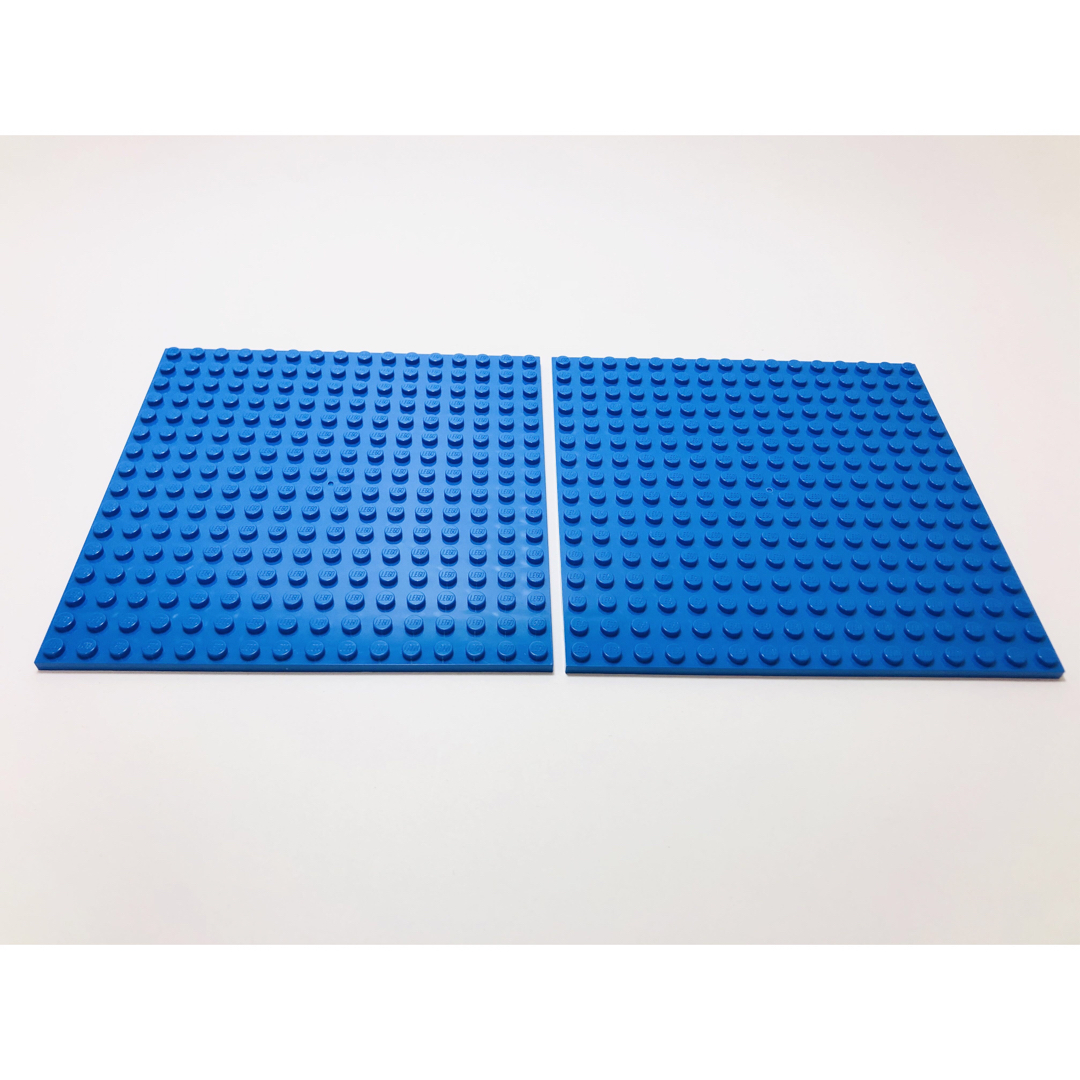 Lego(レゴ)の【新品未使用】レゴ　LEGO プレート　16x16 ブルー　青　2枚 キッズ/ベビー/マタニティのおもちゃ(知育玩具)の商品写真
