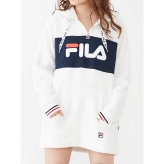 美品　FILA フィラ ボアフリース　ボアトレーナー