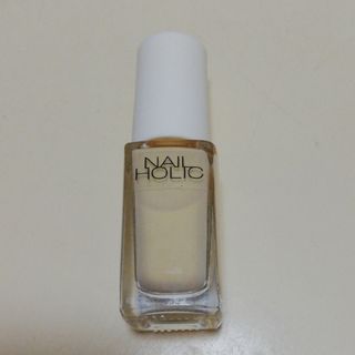 ネイルホリック(NAIL HOLIC)のネイルホリック イエロー バナナミルク(マニキュア)