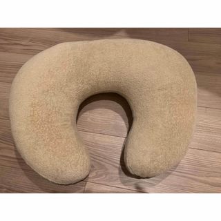 授乳枕　ダッコ　(枕)