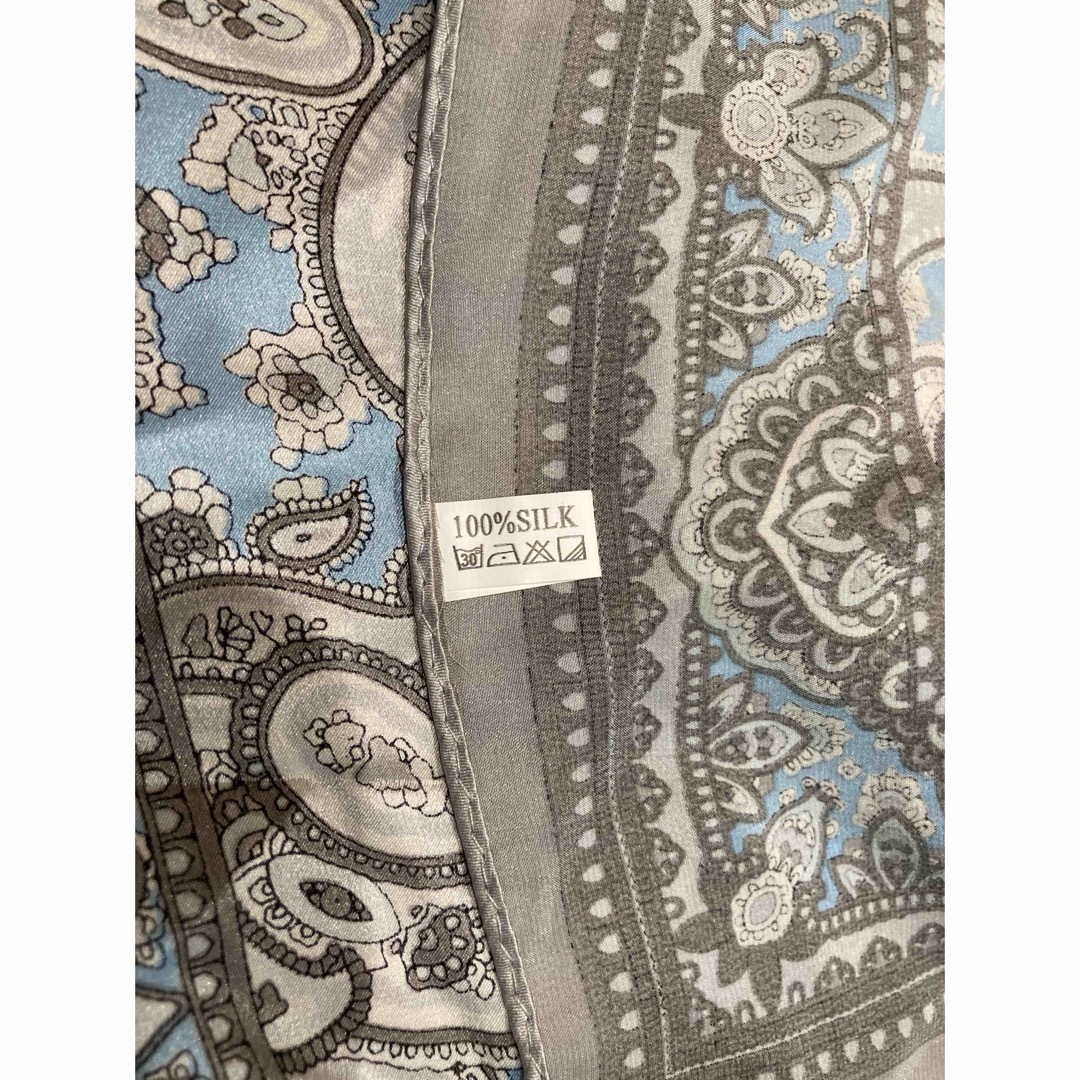 シルク　スカーフ レディースのファッション小物(バンダナ/スカーフ)の商品写真
