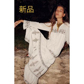 ザラ(ZARA)の新品タグ付！ZARA ザラ＊エンブロイダリーパフワンピース　M(ロングワンピース/マキシワンピース)