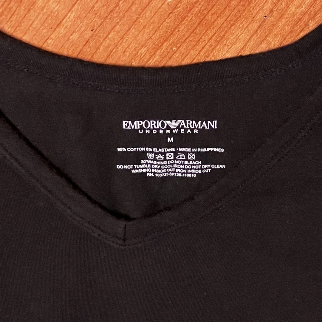 Emporio Armani(エンポリオアルマーニ)の【複数割】エンポリオアルマーニ　EMPORIO ARMANI 黒　Tシャツ　M メンズのトップス(Tシャツ/カットソー(半袖/袖なし))の商品写真