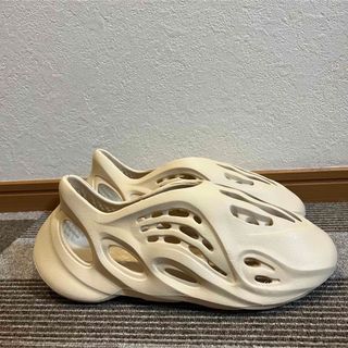 YEEZY Foam Runnner フォームサンダル　ベージュ　 27cm(サンダル)