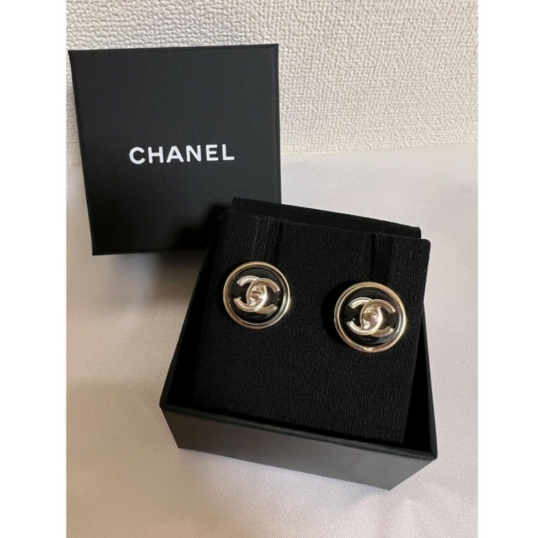 CHANEL シャネル ピアス ターンロック CCマーク