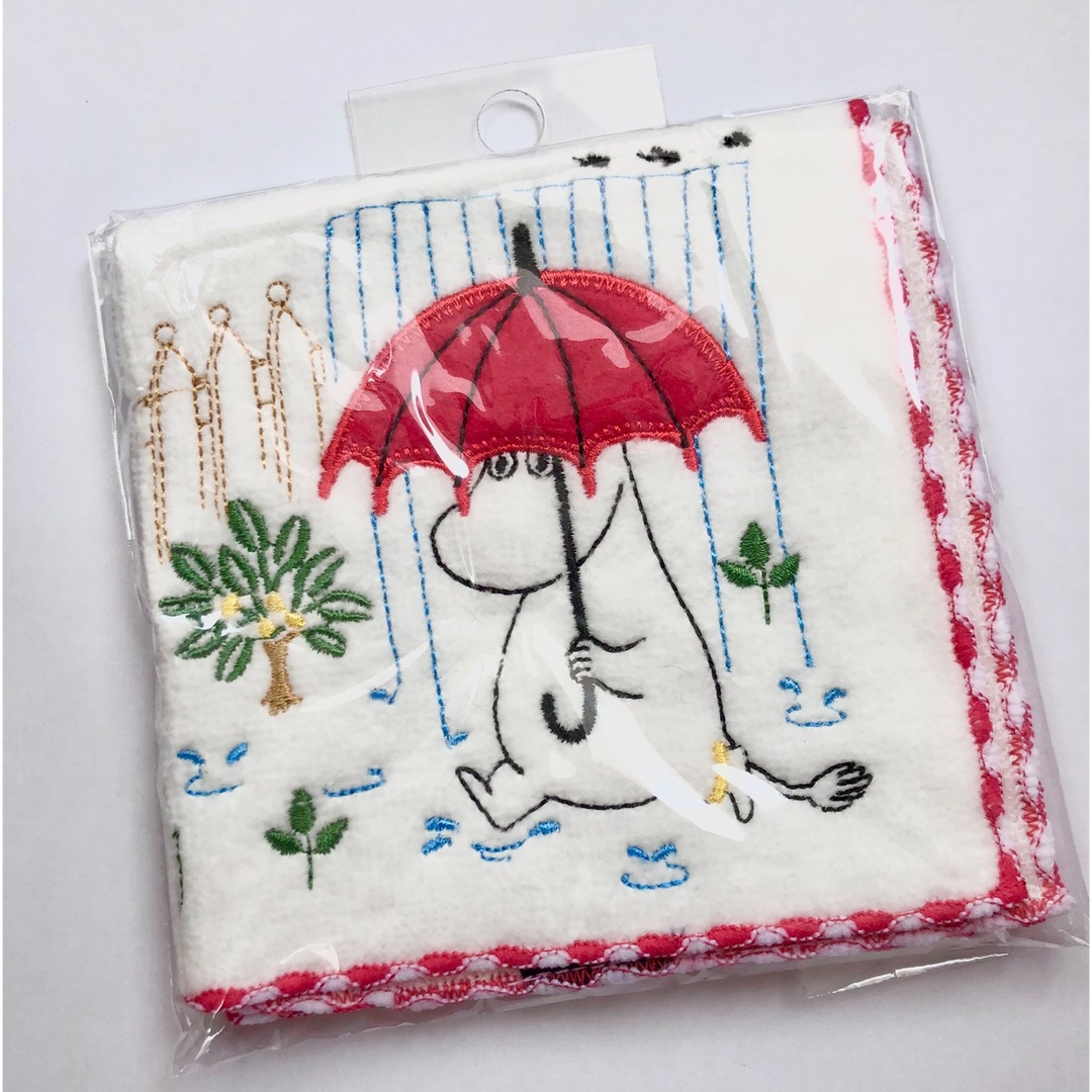 MOOMIN(ムーミン)のMOOMIN ムーミン  ハンカチ　タオルハンカチ 綿 刺繍 レディースのファッション小物(ハンカチ)の商品写真