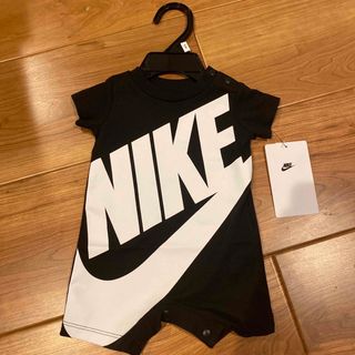 ナイキ(NIKE)の新品 NIKE ナイキ✳︎ビッグロゴ　ロンパース(ロンパース)