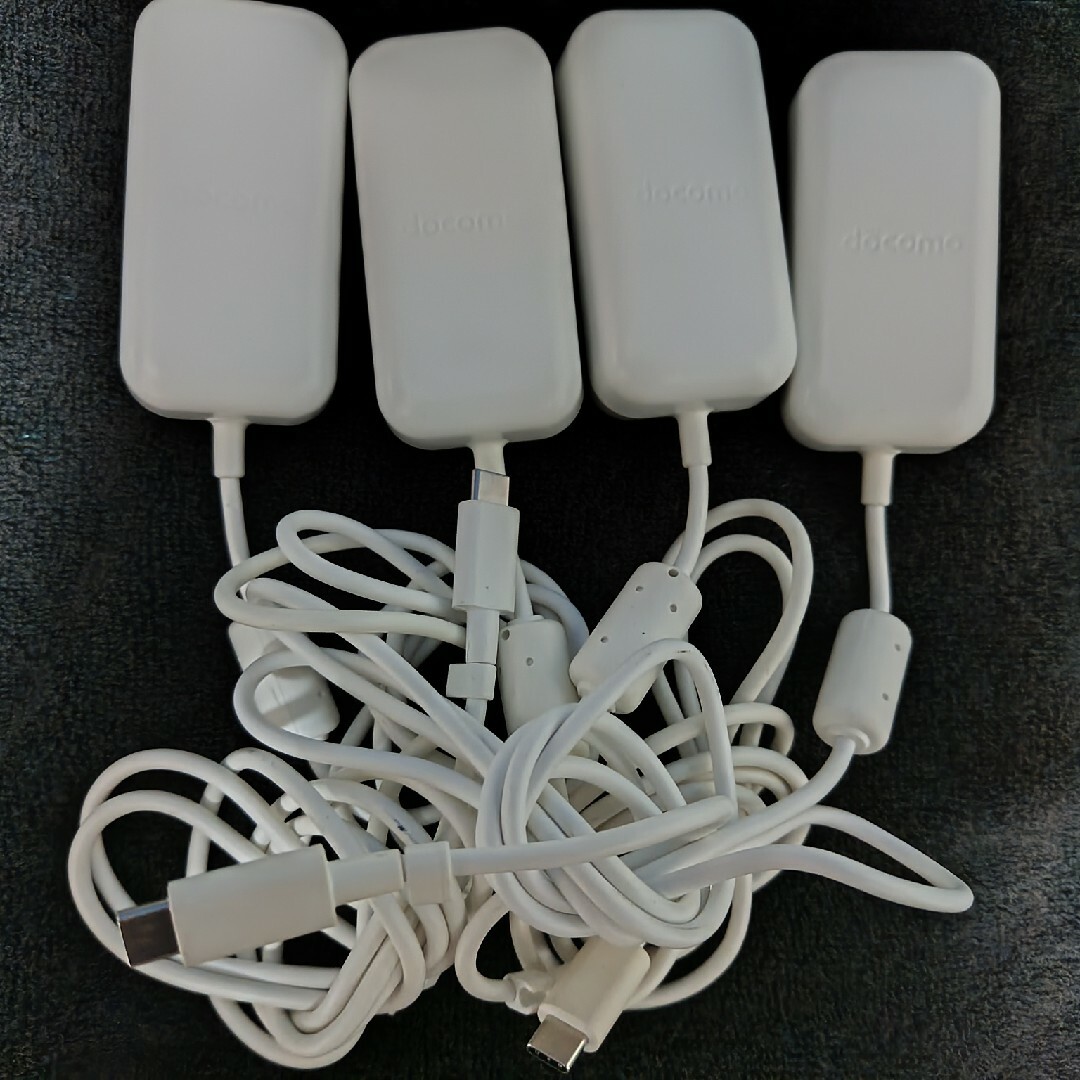 ドコモ純正充電器 ACアダプタ 07(type-C) 4個 ドコモ純正充電器 ACアダプタ 07(type-C) 4個