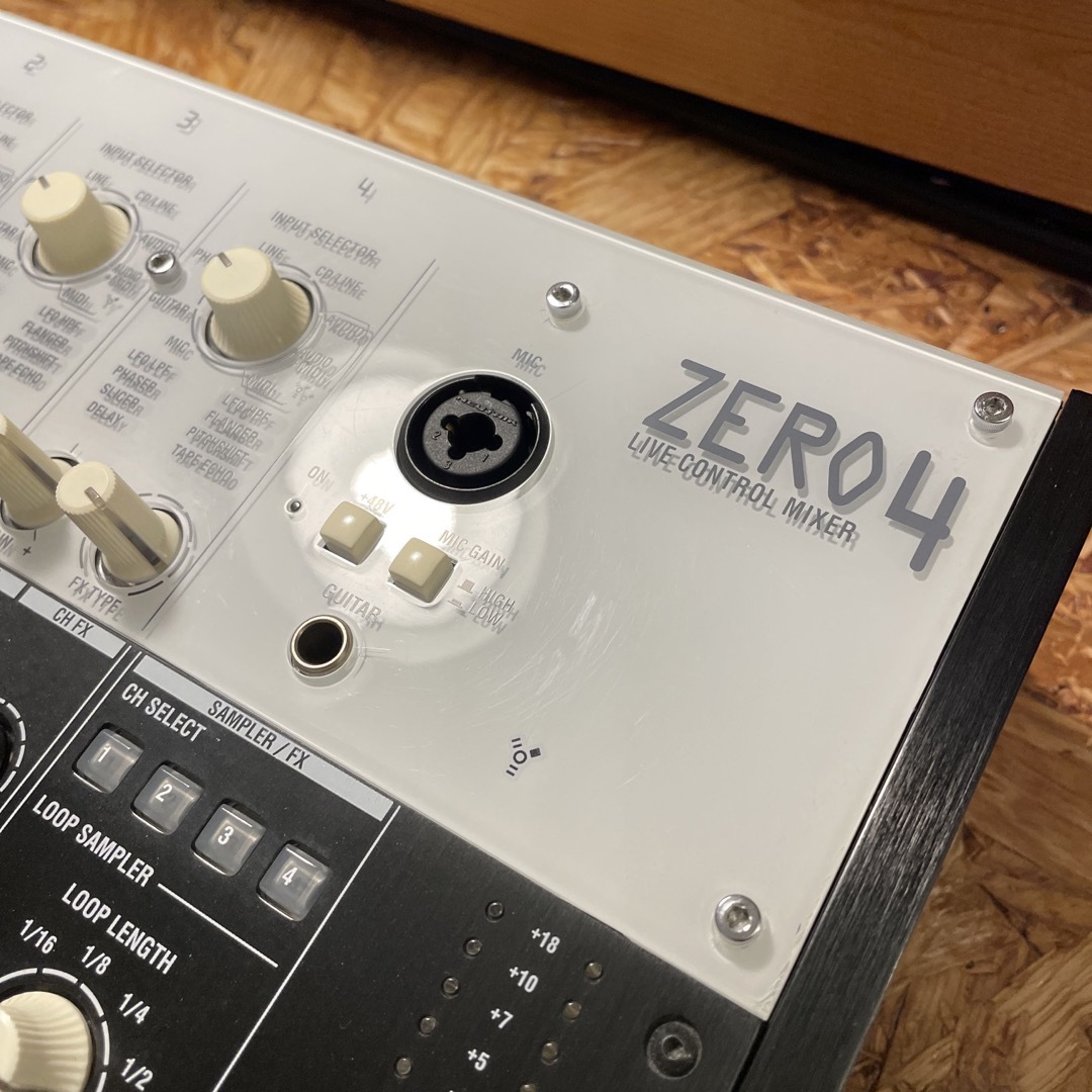 【ジャンク】KORG ZERO4 DJミキサー 楽器のDJ機器(DJミキサー)の商品写真