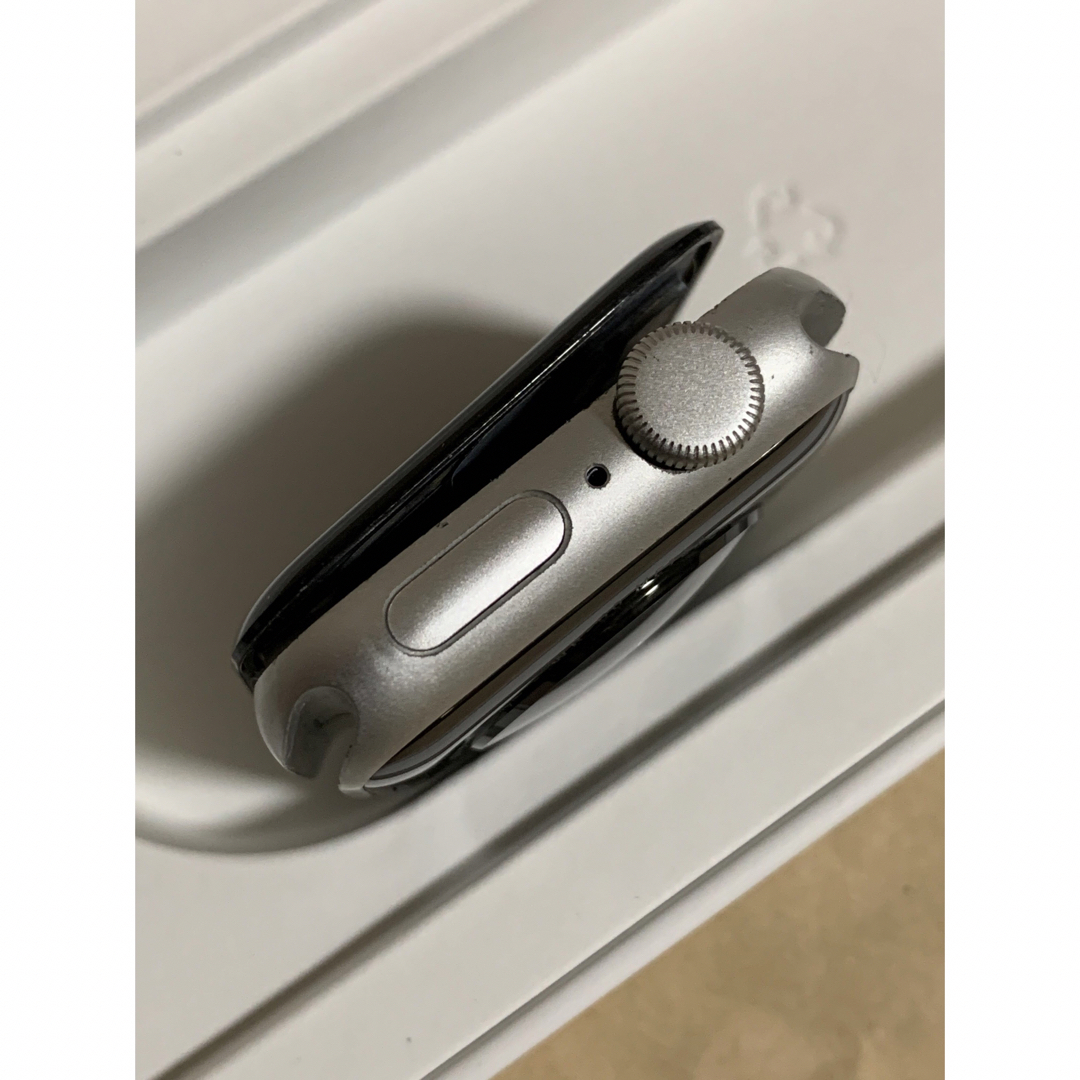 Apple Watch(アップルウォッチ)のApple Watch SE アップルウォッチSE 40MM MYDX2J/A スマホ/家電/カメラのスマートフォン/携帯電話(その他)の商品写真