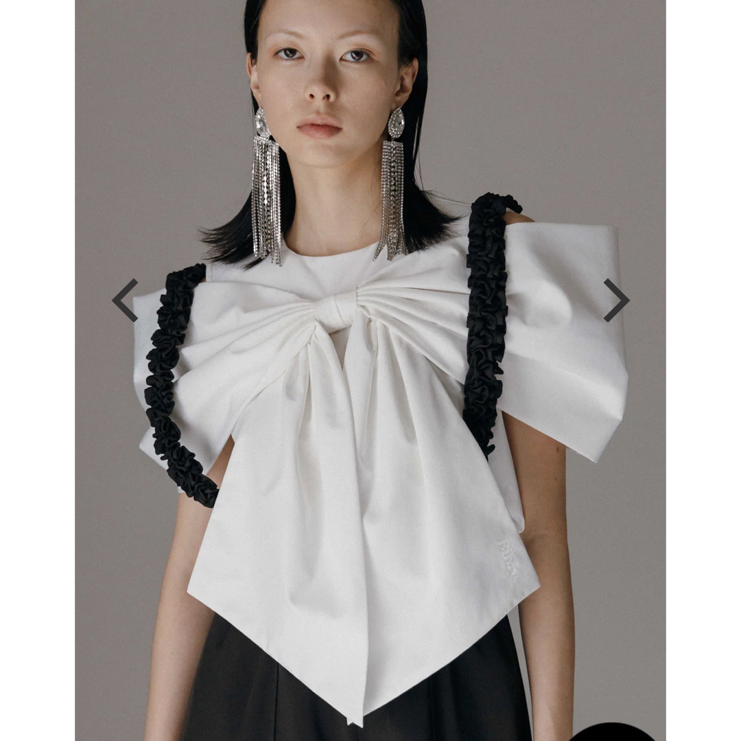 完売品　bibiy. ANNE RIBBON BLOUSE