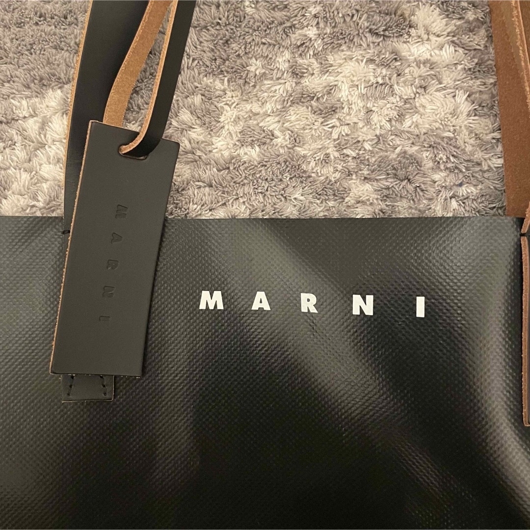 Marni(マルニ)の【美品】MARNI トートバッグ pvc メンズのバッグ(トートバッグ)の商品写真