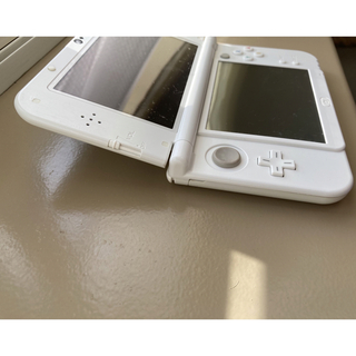 美品　箱あり　new NINTENDO 3DS  LL   パールホワイト