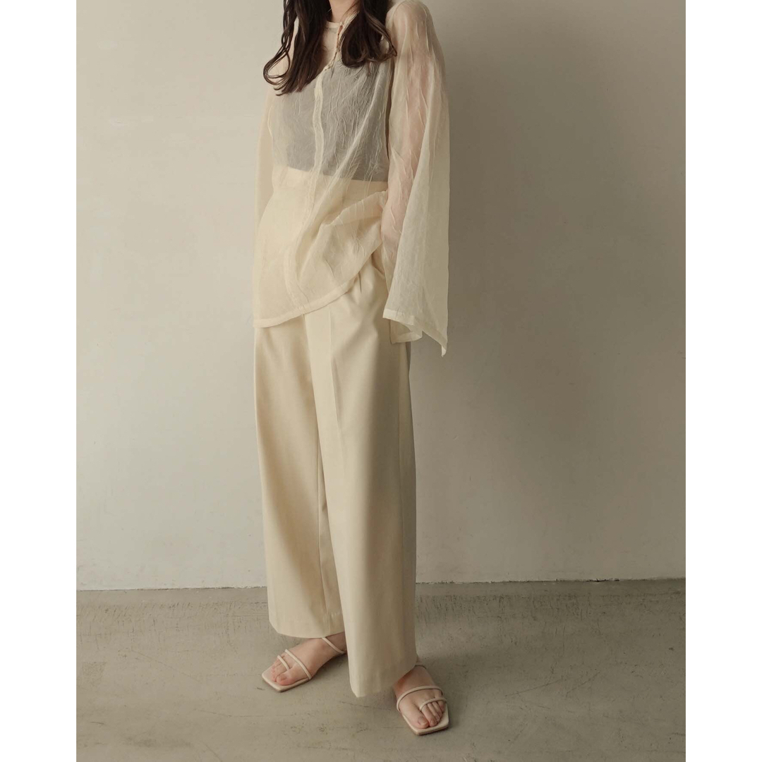 alumu.2way airy slit button blouse