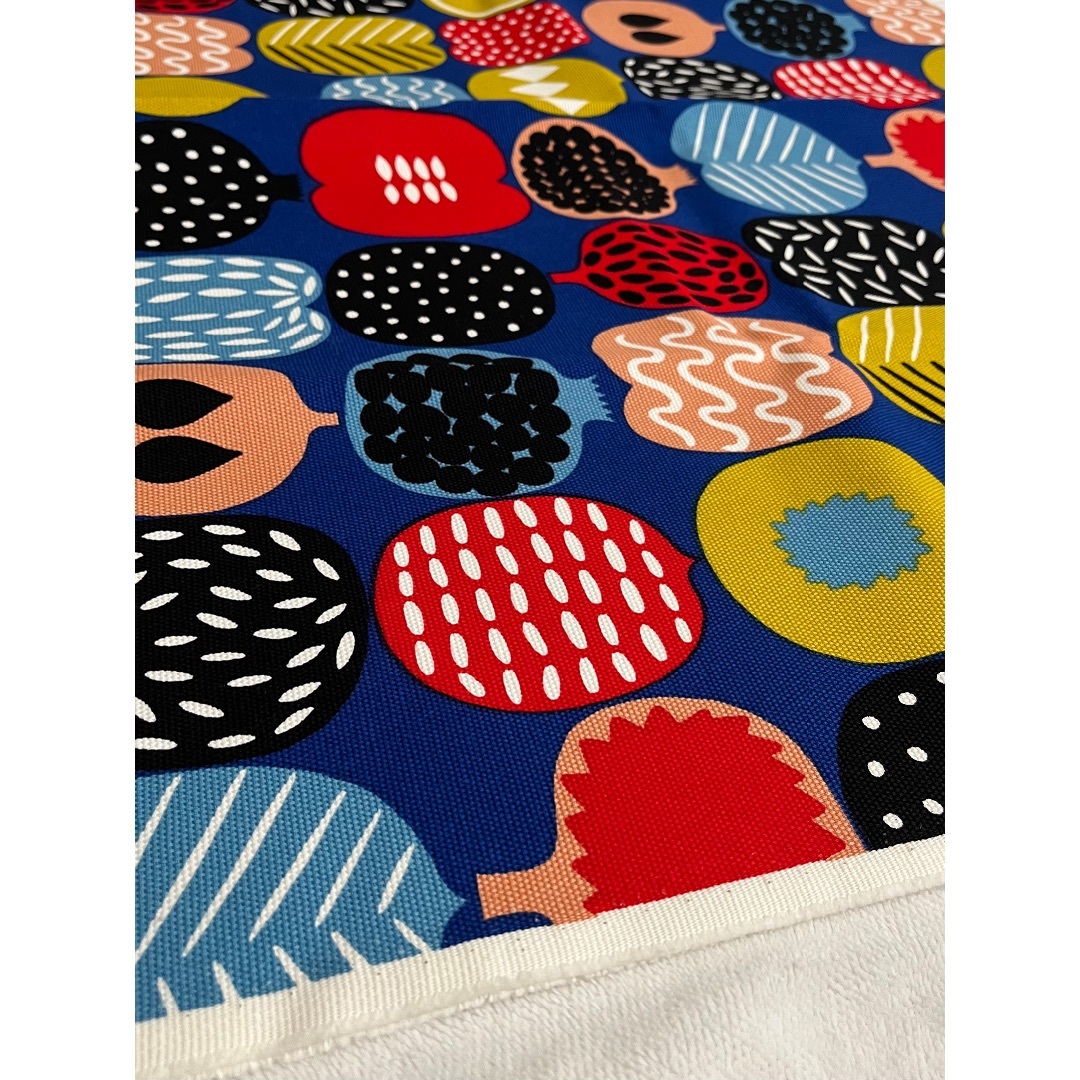 marimekko(マリメッコ)の❤️新品未使用♡希少♪一点もの☆マリメッココンポッティ★コットンキャンバス生地 ハンドメイドの素材/材料(生地/糸)の商品写真