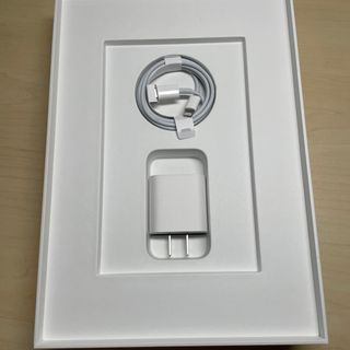 アイフォーン(iPhone)のiPhone iPad充電器（新品未使用）(バッテリー/充電器)