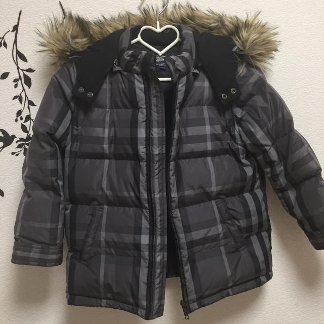 BURBERRY(バーバリー)の美品 バーバリー 6WAYダウンジャケット ベスト 120A キッズ/ベビー/マタニティのキッズ服男の子用(90cm~)(ジャケット/上着)の商品写真