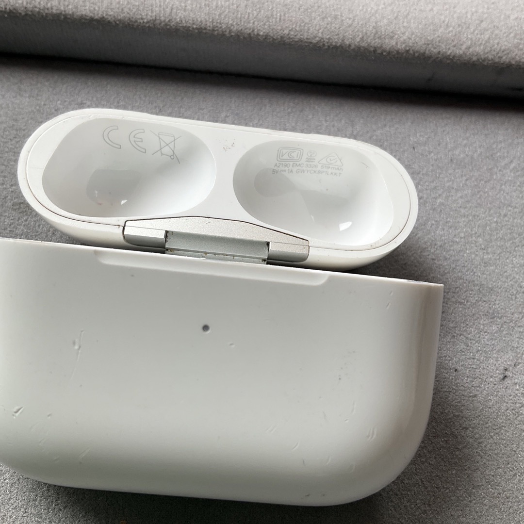 Apple 純正　AirPods pro 充電器のみ　#GXCCD