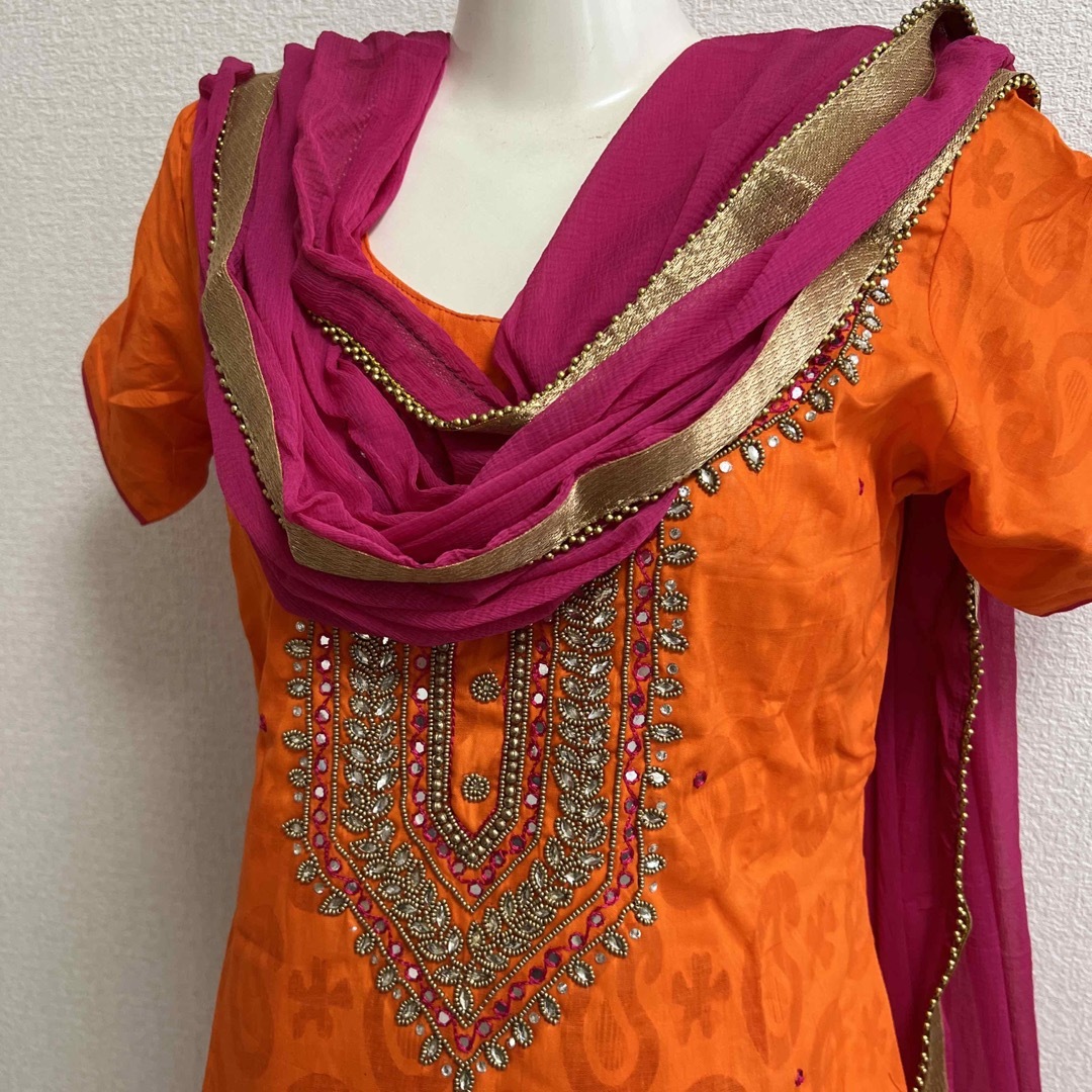 【No.249】インド　ネパール　民族衣装　パンジャブドレス レディースのレディース その他(セット/コーデ)の商品写真