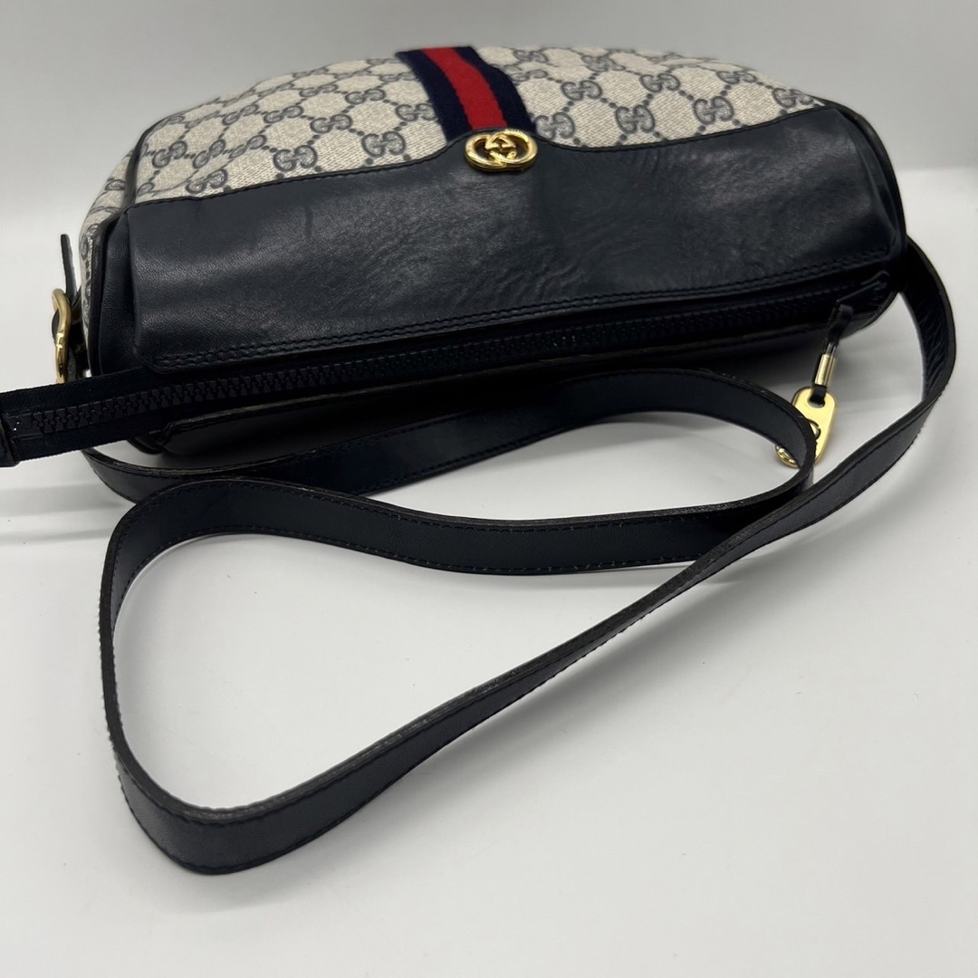 Gucci - 美品！グッチ シェリーライン GGスプリーム ショルダーバッグ