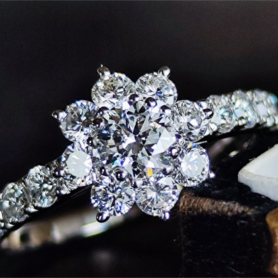 【最高級品質】天然ダイヤモンド フローレス Dカラー  3EX GIA鑑別書付き レディースのアクセサリー(リング(指輪))の商品写真