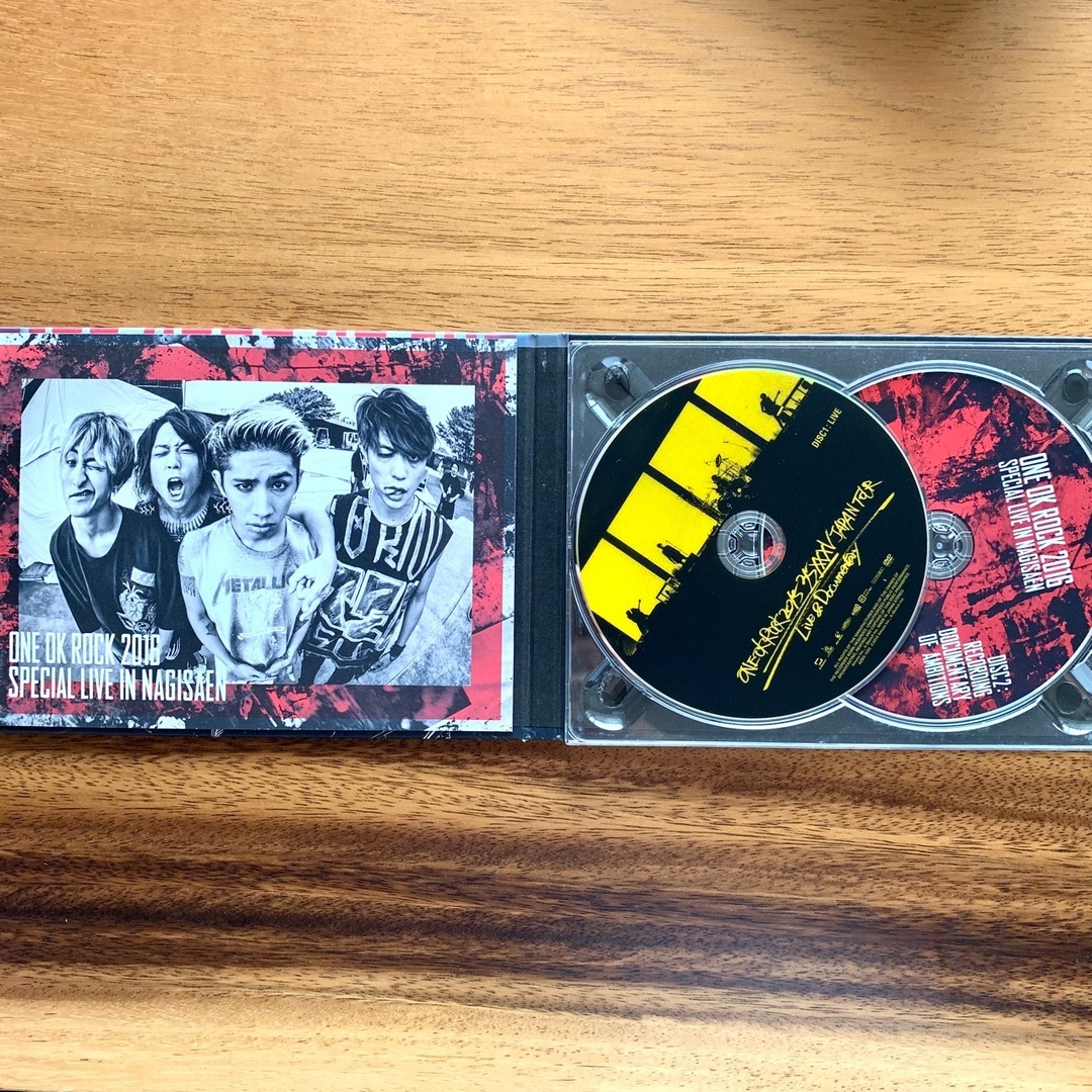 ONE OK ROCK(ワンオクロック)のや　様専用　DVD3セット エンタメ/ホビーのDVD/ブルーレイ(ミュージック)の商品写真