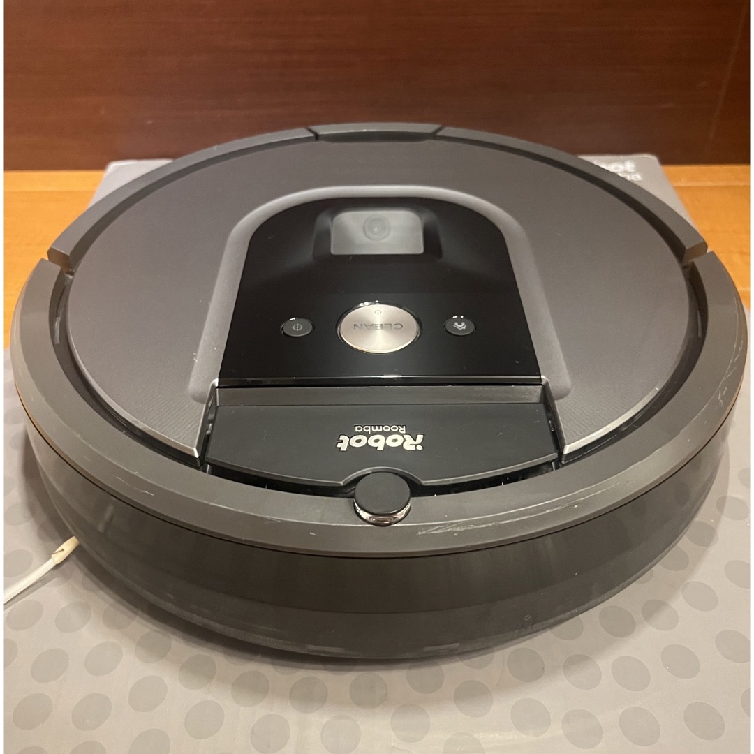 iRobot(アイロボット)の24時間以内・送料無料・匿名配送　iRobotルンバ960 ロボット掃除機　節約 スマホ/家電/カメラの生活家電(掃除機)の商品写真