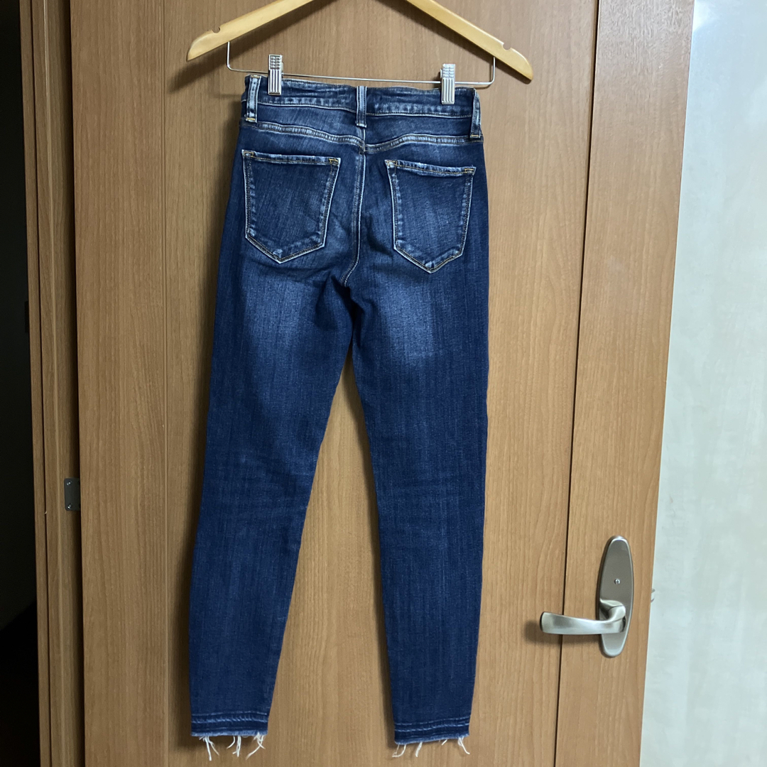 AZUL by moussy(アズールバイマウジー)のAZUL by moussy スキニージーンズ レディースのパンツ(デニム/ジーンズ)の商品写真