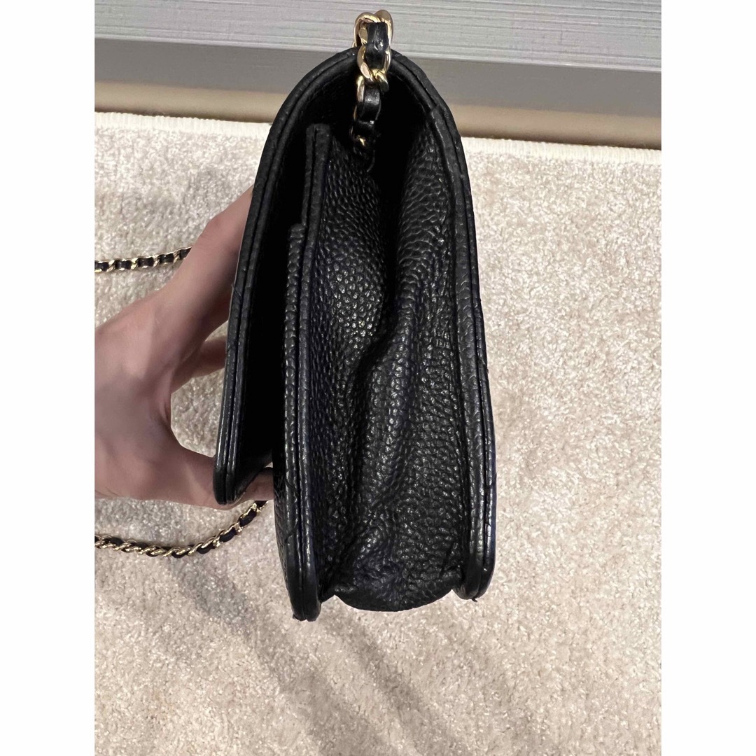 CHANEL(シャネル)のCHANEL マトラッセ　黒　チェーン　ウォレットバック　美品　ルイヴィトン  レディースのバッグ(ショルダーバッグ)の商品写真