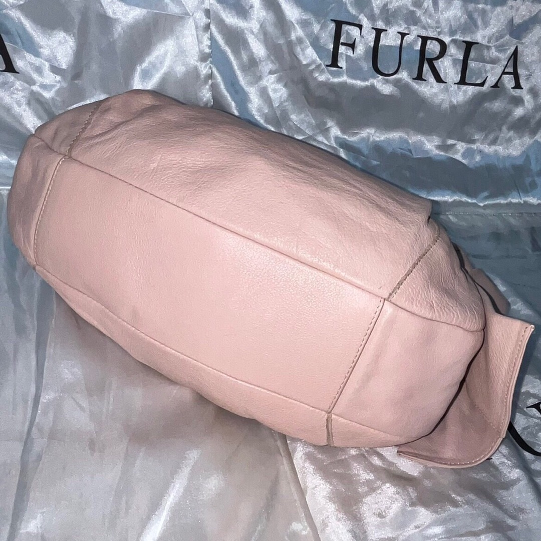 極美品　FURLA フルラ ショルダーバッグ　肩掛け　ピンク　レザー　本革